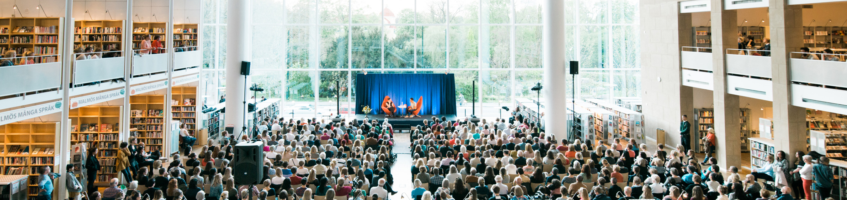 Fullsatt på Författarscenen när Jason Diakité var på besök.