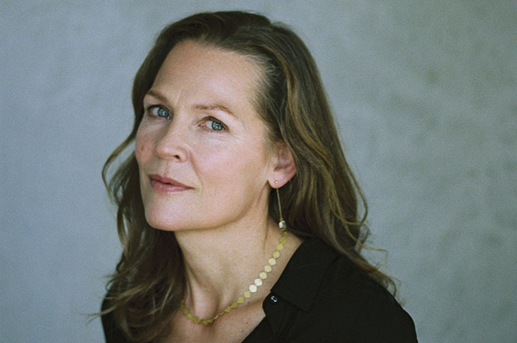 Porträtt på Åsne Seierstad.